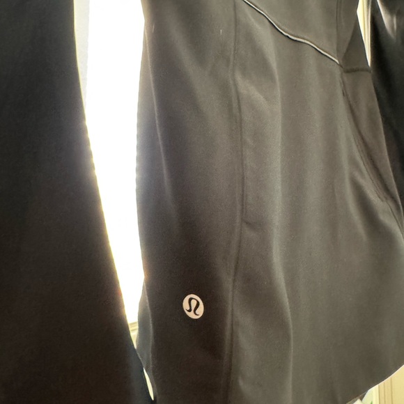 Black Lululemon Shell Jacket - Picture 7 of 10